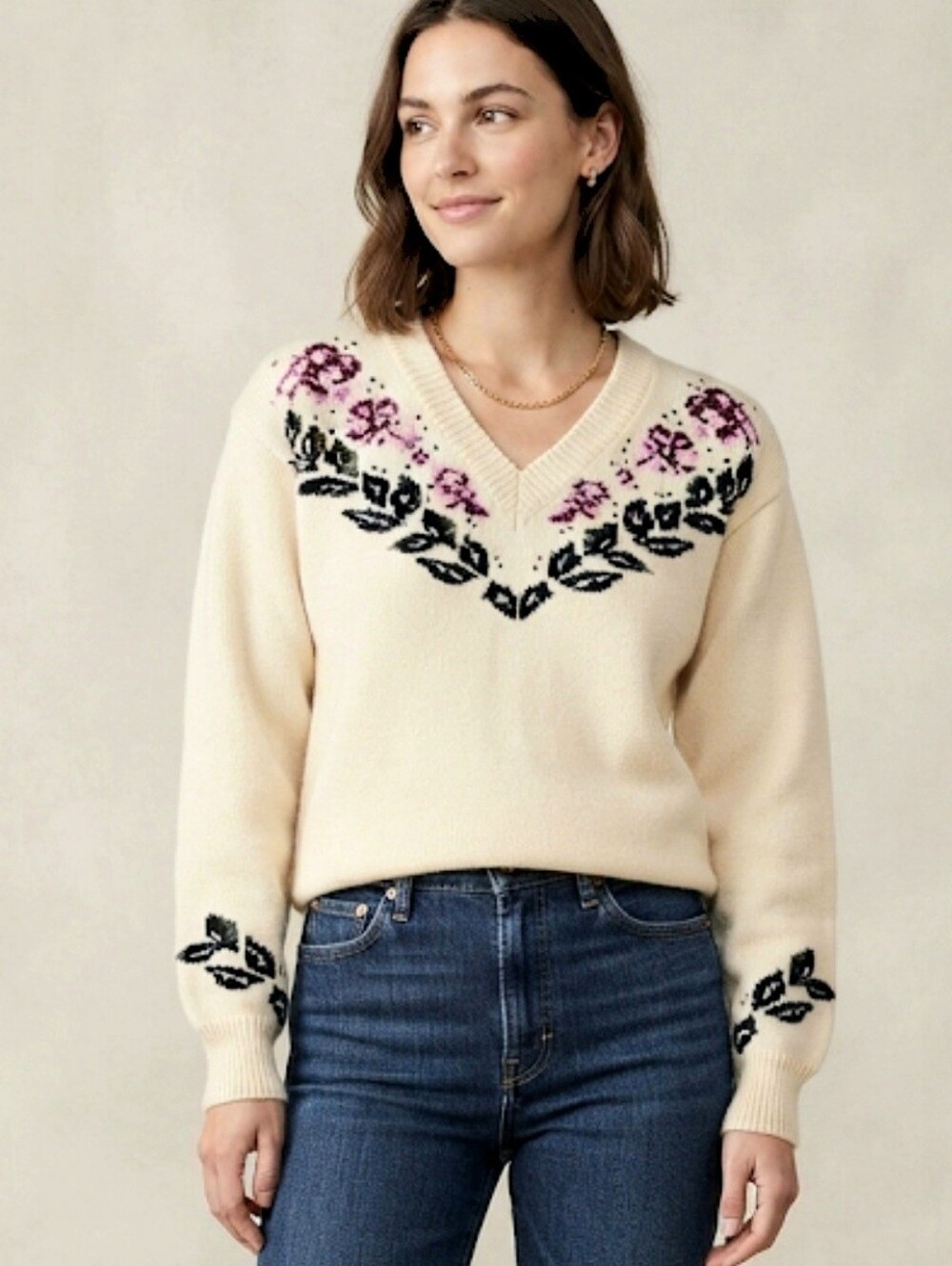 Izod Club Vintage Hand Embroidered Cream Floral V-neck Sweater Size Small